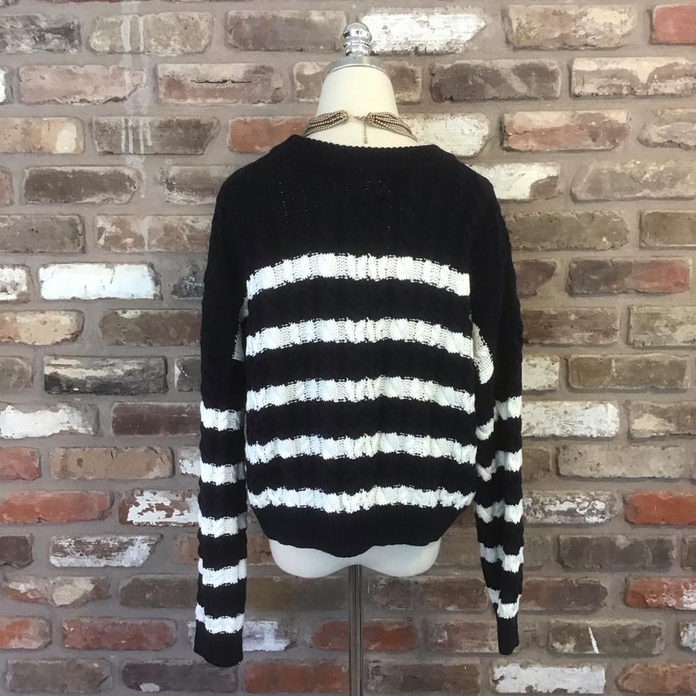 JESSICA SIMPSON Navy White Stripes Pullover Chunky Cable Knit Sweater L NEW - Picture 4 of 7
